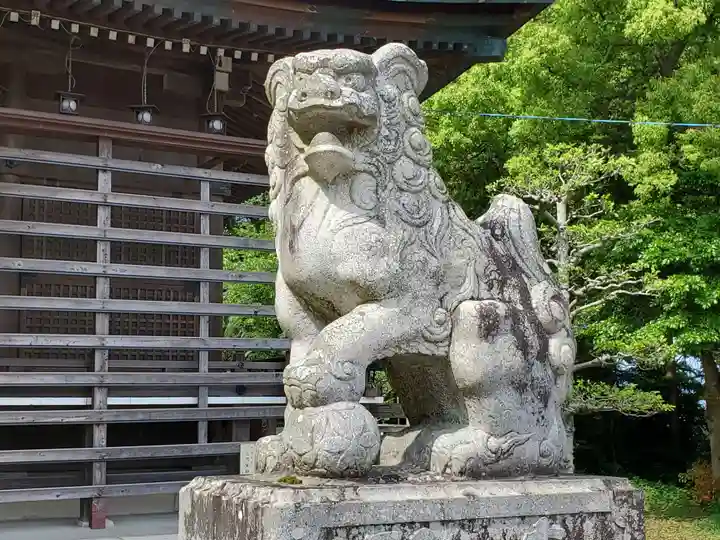 形原神社の狛犬