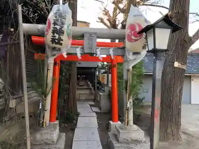 千住本氷川神社の鳥居