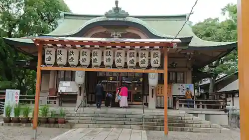 坐摩神社の本殿