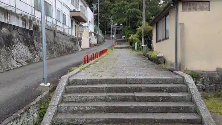 八幡朝見神社の景色