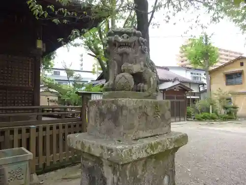 阿邪訶根神社の狛犬