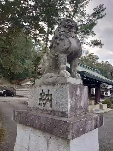 群馬県護国神社の狛犬