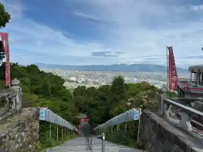 高良大社の{uncategorized: "未分類", other: "その他", undefined: "問題あり", building: "その他建物", grave: "お墓", sacred_gate: "鳥居", guardian: "狛犬", statue: "像", buddha: "仏像", history: "歴史", nature: "自然", garden: "庭園", animal: "動物", pagoda: "塔", temizu: "手水舎", mountain_gate: "山門・神門", sanctuary: "本殿・本堂", subordinate: "末社・摂社", art: "芸術", scenery: "景色", jizo: "地蔵", ema: "絵馬", goshuin: "御朱印", omikuji: "おみくじ", items: "授与品その他", amulet: "お守り", goshuincho: "御朱印帳", eats: "食事", festival: "お祭り", votive_dance: "神楽", shichigosan: "七五三参", wedding: "結婚式", experience: "体験その他", initially: "初詣", around: "周辺", anti_infection: "感染症対策"}