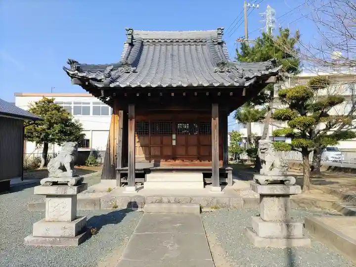 八柱神社(旭町)の本殿・本堂