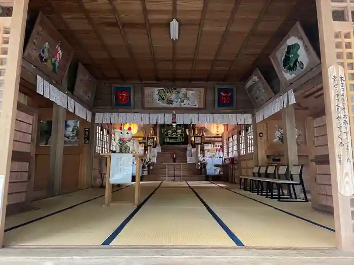 高倉神社の本殿