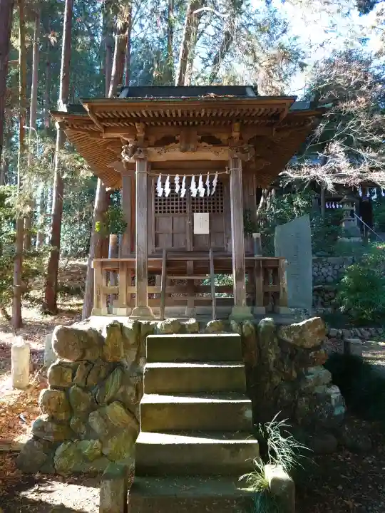 鎌形八幡神社の{uncategorized: "未分類", other: "その他", undefined: "問題あり", building: "その他建物", grave: "お墓", sacred_gate: "鳥居", guardian: "狛犬", statue: "像", buddha: "仏像", history: "歴史", nature: "自然", garden: "庭園", animal: "動物", pagoda: "塔", temizu: "手水舎", mountain_gate: "山門・神門", sanctuary: "本殿・本堂", subordinate: "末社・摂社", art: "芸術", scenery: "景色", jizo: "地蔵", ema: "絵馬", goshuin: "御朱印", omikuji: "おみくじ", items: "授与品その他", amulet: "お守り", goshuincho: "御朱印帳", eats: "食事", festival: "お祭り", votive_dance: "神楽", shichigosan: "七五三参", wedding: "結婚式", experience: "体験その他", initially: "初詣", around: "周辺", anti_infection: "感染症対策"}