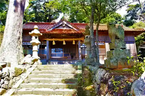 長見神社の本殿