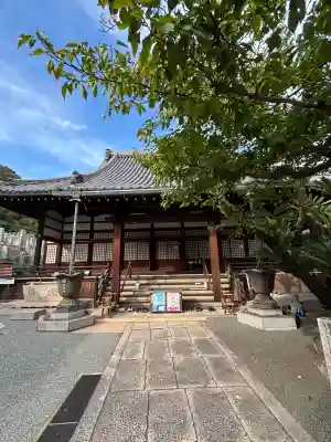 明円寺の{uncategorized: "未分類", other: "その他", undefined: "問題あり", building: "その他建物", grave: "お墓", sacred_gate: "鳥居", guardian: "狛犬", statue: "像", buddha: "仏像", history: "歴史", nature: "自然", garden: "庭園", animal: "動物", pagoda: "塔", temizu: "手水舎", mountain_gate: "山門・神門", sanctuary: "本殿・本堂", subordinate: "末社・摂社", art: "芸術", scenery: "景色", jizo: "地蔵", ema: "絵馬", goshuin: "御朱印", omikuji: "おみくじ", items: "授与品その他", amulet: "お守り", goshuincho: "御朱印帳", eats: "食事", festival: "お祭り", votive_dance: "神楽", shichigosan: "七五三参", wedding: "結婚式", experience: "体験その他", initially: "初詣", around: "周辺", anti_infection: "感染症対策"}