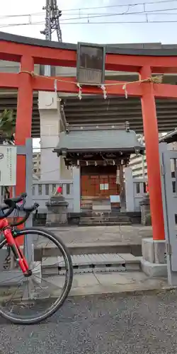 青雲稲荷神社の鳥居