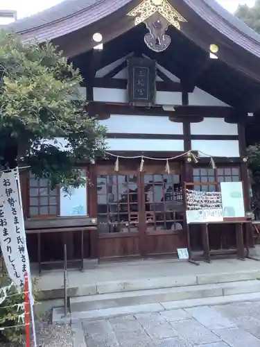 三輪神社の本殿・本堂
