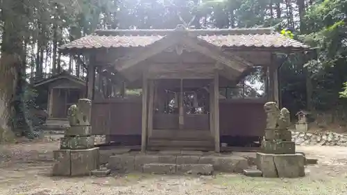 井戸鐘乳穴神社(岡山県)