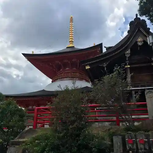 中山寺の塔