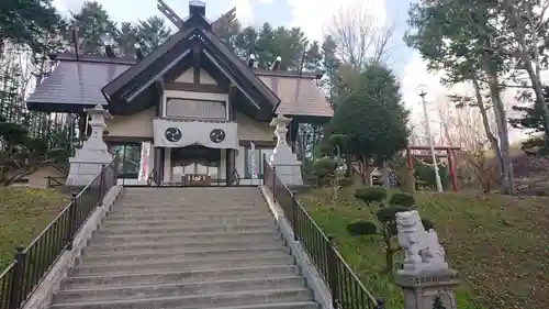 札内神社の本殿