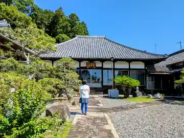 白泉寺の本殿・本堂