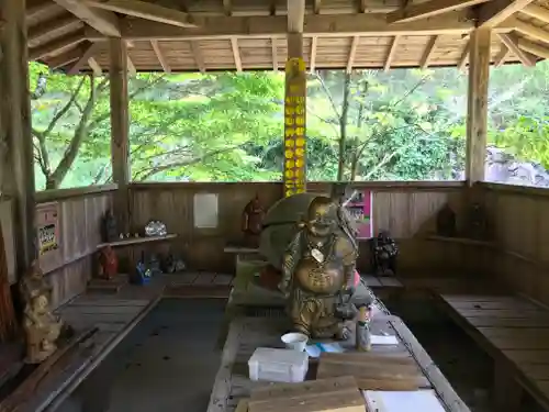 弥勒寺の像