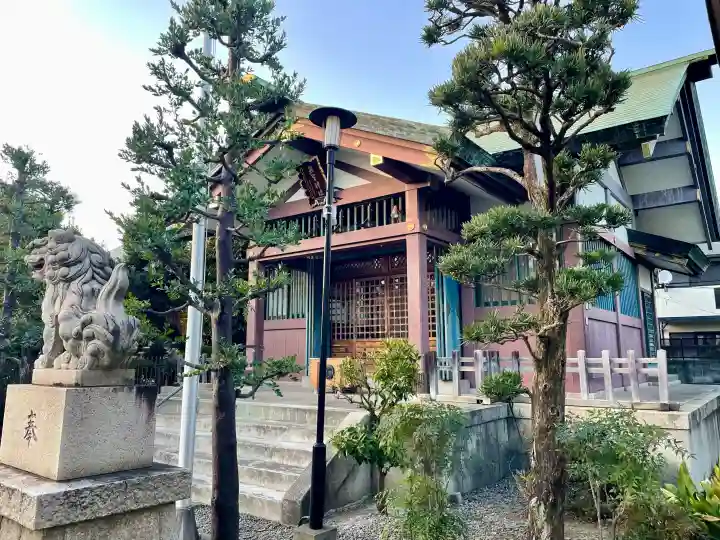 熊野神社の{uncategorized: "未分類", other: "その他", undefined: "問題あり", building: "その他建物", grave: "お墓", sacred_gate: "鳥居", guardian: "狛犬", statue: "像", buddha: "仏像", history: "歴史", nature: "自然", garden: "庭園", animal: "動物", pagoda: "塔", temizu: "手水舎", mountain_gate: "山門・神門", sanctuary: "本殿・本堂", subordinate: "末社・摂社", art: "芸術", scenery: "景色", jizo: "地蔵", ema: "絵馬", goshuin: "御朱印", omikuji: "おみくじ", items: "授与品その他", amulet: "お守り", goshuincho: "御朱印帳", eats: "食事", festival: "お祭り", votive_dance: "神楽", shichigosan: "七五三参", wedding: "結婚式", experience: "体験その他", initially: "初詣", around: "周辺", anti_infection: "感染症対策"}
