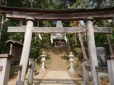 西八朔杉山神社の鳥居