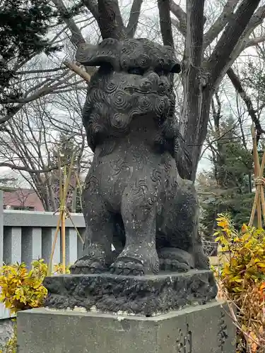 彌彦神社　(伊夜日子神社)の狛犬