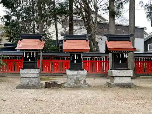 那波加神社の末社