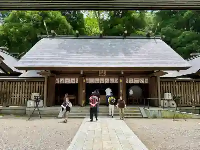 天岩戸神社の{uncategorized: "未分類", other: "その他", undefined: "問題あり", building: "その他建物", grave: "お墓", sacred_gate: "鳥居", guardian: "狛犬", statue: "像", buddha: "仏像", history: "歴史", nature: "自然", garden: "庭園", animal: "動物", pagoda: "塔", temizu: "手水舎", mountain_gate: "山門・神門", sanctuary: "本殿・本堂", subordinate: "末社・摂社", art: "芸術", scenery: "景色", jizo: "地蔵", ema: "絵馬", goshuin: "御朱印", omikuji: "おみくじ", items: "授与品その他", amulet: "お守り", goshuincho: "御朱印帳", eats: "食事", festival: "お祭り", votive_dance: "神楽", shichigosan: "七五三参", wedding: "結婚式", experience: "体験その他", initially: "初詣", around: "周辺", anti_infection: "感染症対策"}