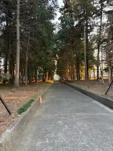 皇子大神の{uncategorized: "未分類", other: "その他", undefined: "問題あり", building: "その他建物", grave: "お墓", sacred_gate: "鳥居", guardian: "狛犬", statue: "像", buddha: "仏像", history: "歴史", nature: "自然", garden: "庭園", animal: "動物", pagoda: "塔", temizu: "手水舎", mountain_gate: "山門・神門", sanctuary: "本殿・本堂", subordinate: "末社・摂社", art: "芸術", scenery: "景色", jizo: "地蔵", ema: "絵馬", goshuin: "御朱印", omikuji: "おみくじ", items: "授与品その他", amulet: "お守り", goshuincho: "御朱印帳", eats: "食事", festival: "お祭り", votive_dance: "神楽", shichigosan: "七五三参", wedding: "結婚式", experience: "体験その他", initially: "初詣", around: "周辺", anti_infection: "感染症対策"}