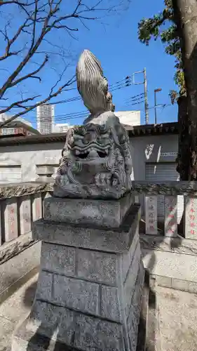 大鳥神社の狛犬