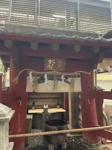 開口神社の{uncategorized: "未分類", other: "その他", undefined: "問題あり", building: "その他建物", grave: "お墓", sacred_gate: "鳥居", guardian: "狛犬", statue: "像", buddha: "仏像", history: "歴史", nature: "自然", garden: "庭園", animal: "動物", pagoda: "塔", temizu: "手水舎", mountain_gate: "山門・神門", sanctuary: "本殿・本堂", subordinate: "末社・摂社", art: "芸術", scenery: "景色", jizo: "地蔵", ema: "絵馬", goshuin: "御朱印", omikuji: "おみくじ", items: "授与品その他", amulet: "お守り", goshuincho: "御朱印帳", eats: "食事", festival: "お祭り", votive_dance: "神楽", shichigosan: "七五三参", wedding: "結婚式", experience: "体験その他", initially: "初詣", around: "周辺", anti_infection: "感染症対策"}