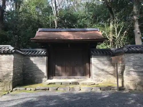 熱田神宮の山門・神門