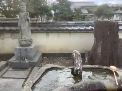 太平寺の手水舎