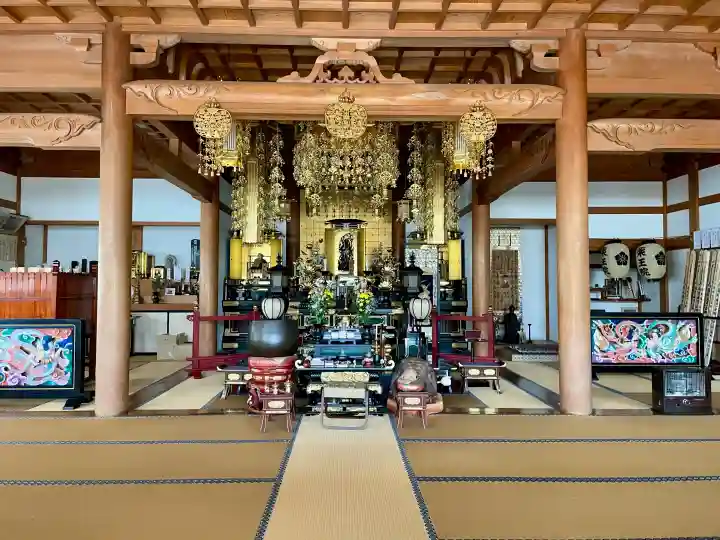 薬王院の{uncategorized: "未分類", other: "その他", undefined: "問題あり", building: "その他建物", grave: "お墓", sacred_gate: "鳥居", guardian: "狛犬", statue: "像", buddha: "仏像", history: "歴史", nature: "自然", garden: "庭園", animal: "動物", pagoda: "塔", temizu: "手水舎", mountain_gate: "山門・神門", sanctuary: "本殿・本堂", subordinate: "末社・摂社", art: "芸術", scenery: "景色", jizo: "地蔵", ema: "絵馬", goshuin: "御朱印", omikuji: "おみくじ", items: "授与品その他", amulet: "お守り", goshuincho: "御朱印帳", eats: "食事", festival: "お祭り", votive_dance: "神楽", shichigosan: "七五三参", wedding: "結婚式", experience: "体験その他", initially: "初詣", around: "周辺", anti_infection: "感染症対策"}