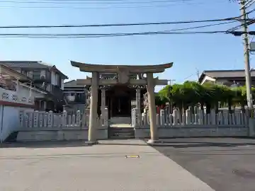 吉美八幡神社の{uncategorized: "未分類", other: "その他", undefined: "問題あり", building: "その他建物", grave: "お墓", sacred_gate: "鳥居", guardian: "狛犬", statue: "像", buddha: "仏像", history: "歴史", nature: "自然", garden: "庭園", animal: "動物", pagoda: "塔", temizu: "手水舎", mountain_gate: "山門・神門", sanctuary: "本殿・本堂", subordinate: "末社・摂社", art: "芸術", scenery: "景色", jizo: "地蔵", ema: "絵馬", goshuin: "御朱印", omikuji: "おみくじ", items: "授与品その他", amulet: "お守り", goshuincho: "御朱印帳", eats: "食事", festival: "お祭り", votive_dance: "神楽", shichigosan: "七五三参", wedding: "結婚式", experience: "体験その他", initially: "初詣", around: "周辺", anti_infection: "感染症対策"}