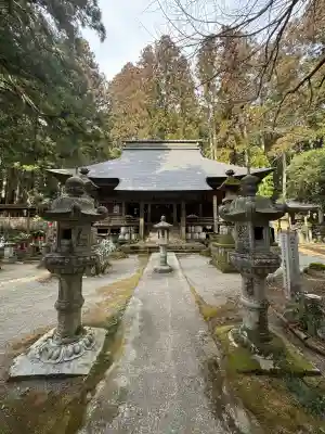 観音寺（寺山観音）の{uncategorized: "未分類", other: "その他", undefined: "問題あり", building: "その他建物", grave: "お墓", sacred_gate: "鳥居", guardian: "狛犬", statue: "像", buddha: "仏像", history: "歴史", nature: "自然", garden: "庭園", animal: "動物", pagoda: "塔", temizu: "手水舎", mountain_gate: "山門・神門", sanctuary: "本殿・本堂", subordinate: "末社・摂社", art: "芸術", scenery: "景色", jizo: "地蔵", ema: "絵馬", goshuin: "御朱印", omikuji: "おみくじ", items: "授与品その他", amulet: "お守り", goshuincho: "御朱印帳", eats: "食事", festival: "お祭り", votive_dance: "神楽", shichigosan: "七五三参", wedding: "結婚式", experience: "体験その他", initially: "初詣", around: "周辺", anti_infection: "感染症対策"}
