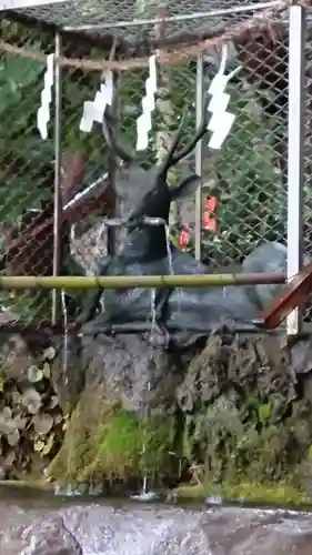 枚岡神社の手水