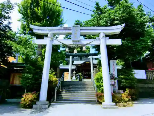 鳩ヶ谷氷川神社の鳥居