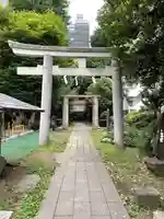 新橋鹽竃神社の鳥居