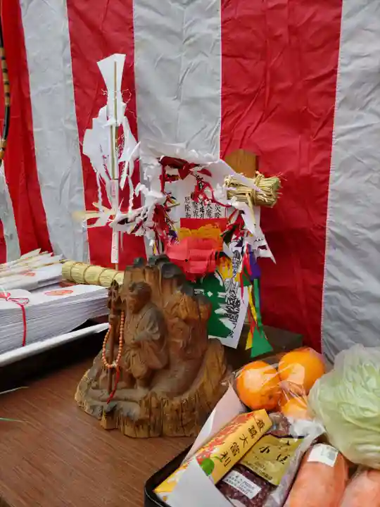 葦桁山 永昌院の像