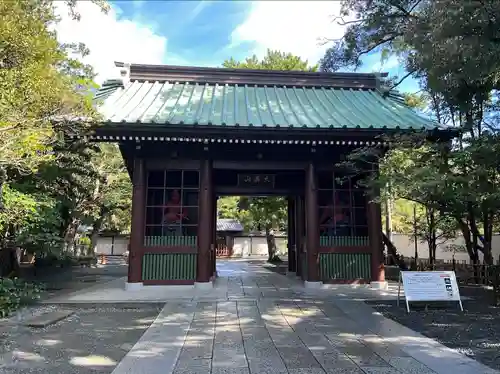 高徳院の山門