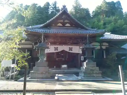 妙法寺の本殿・本堂