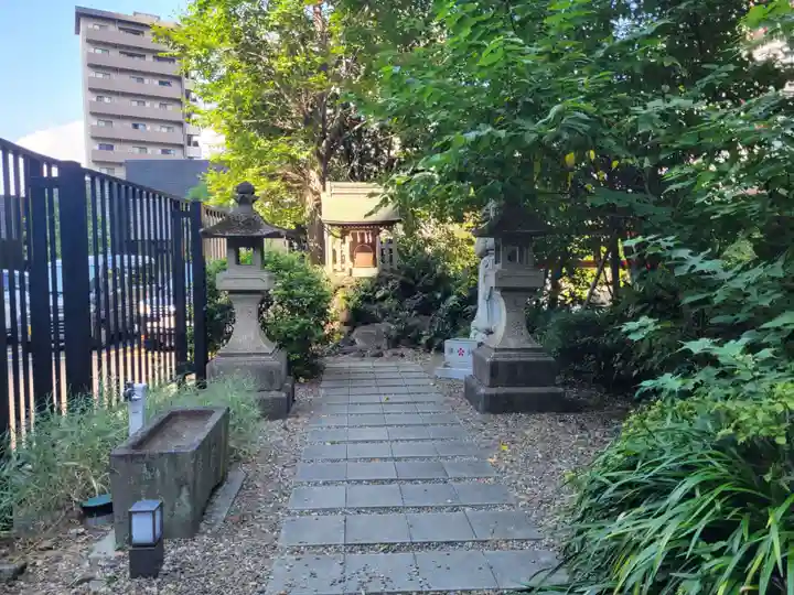 成子天神社の末社・摂社