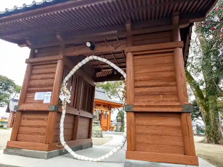 田脇日吉神社の山門・神門