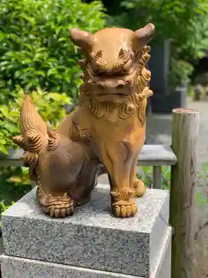 東方寺の狛犬