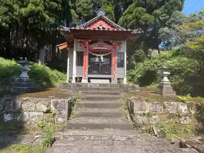 飯留神社の{uncategorized: "未分類", other: "その他", undefined: "問題あり", building: "その他建物", grave: "お墓", sacred_gate: "鳥居", guardian: "狛犬", statue: "像", buddha: "仏像", history: "歴史", nature: "自然", garden: "庭園", animal: "動物", pagoda: "塔", temizu: "手水舎", mountain_gate: "山門・神門", sanctuary: "本殿・本堂", subordinate: "末社・摂社", art: "芸術", scenery: "景色", jizo: "地蔵", ema: "絵馬", goshuin: "御朱印", omikuji: "おみくじ", items: "授与品その他", amulet: "お守り", goshuincho: "御朱印帳", eats: "食事", festival: "お祭り", votive_dance: "神楽", shichigosan: "七五三参", wedding: "結婚式", experience: "体験その他", initially: "初詣", around: "周辺", anti_infection: "感染症対策"}