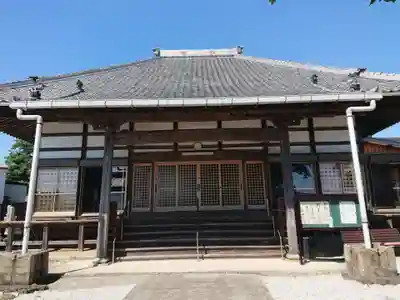 願照寺の本殿・本堂