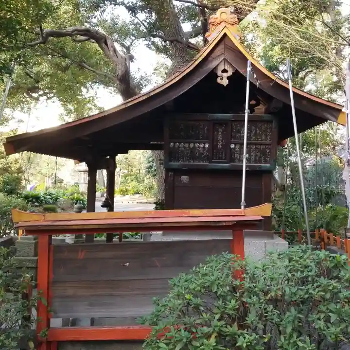 駒止稲荷神社の末社・摂社