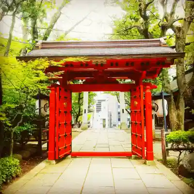 愛宕神社の山門・神門