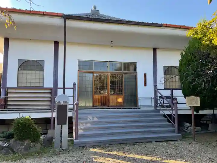 欣浄寺の本殿・本堂