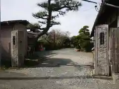 東光寺の山門