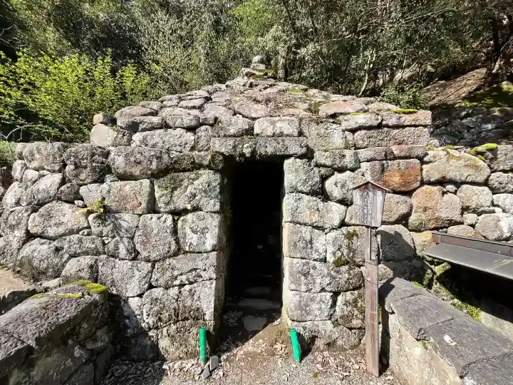 仏隆寺の{uncategorized: "未分類", other: "その他", undefined: "問題あり", building: "その他建物", grave: "お墓", sacred_gate: "鳥居", guardian: "狛犬", statue: "像", buddha: "仏像", history: "歴史", nature: "自然", garden: "庭園", animal: "動物", pagoda: "塔", temizu: "手水舎", mountain_gate: "山門・神門", sanctuary: "本殿・本堂", subordinate: "末社・摂社", art: "芸術", scenery: "景色", jizo: "地蔵", ema: "絵馬", goshuin: "御朱印", omikuji: "おみくじ", items: "授与品その他", amulet: "お守り", goshuincho: "御朱印帳", eats: "食事", festival: "お祭り", votive_dance: "神楽", shichigosan: "七五三参", wedding: "結婚式", experience: "体験その他", initially: "初詣", around: "周辺", anti_infection: "感染症対策"}