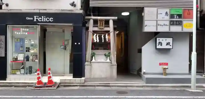 八官神社の鳥居