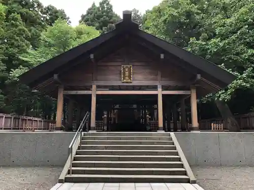 開拓神社の本殿